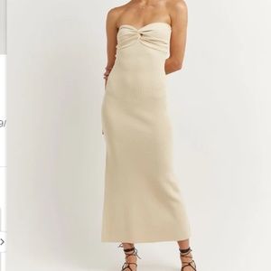 Dissh Strapless Dress 🐚